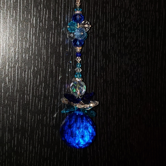 Guardian Angel Crystal Glass hanging suncatcher/ornament/decor - Picture 8 of 10